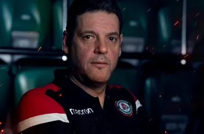 Пламен Константинов удължи договора си с Локомотив Новосибирск