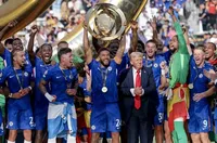 Челси “плаща” сериозно за титлата от Световното клубно