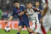 ПСЖ оцеля при дузпите срещу Фламенго и завоюва шести трофей за годината