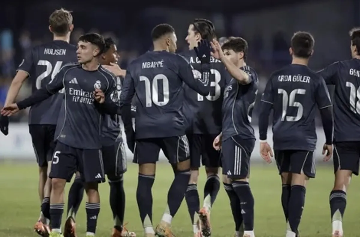 Килиан Мбапе с нови два гола за белия балет Реал