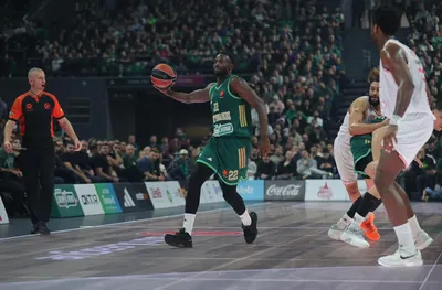 Панатинайкос се наложи над лидера Апоел Тел Авив