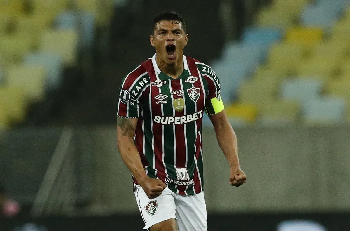 Бразилският защитник Тиаго Силва обяви официално намерението си да се