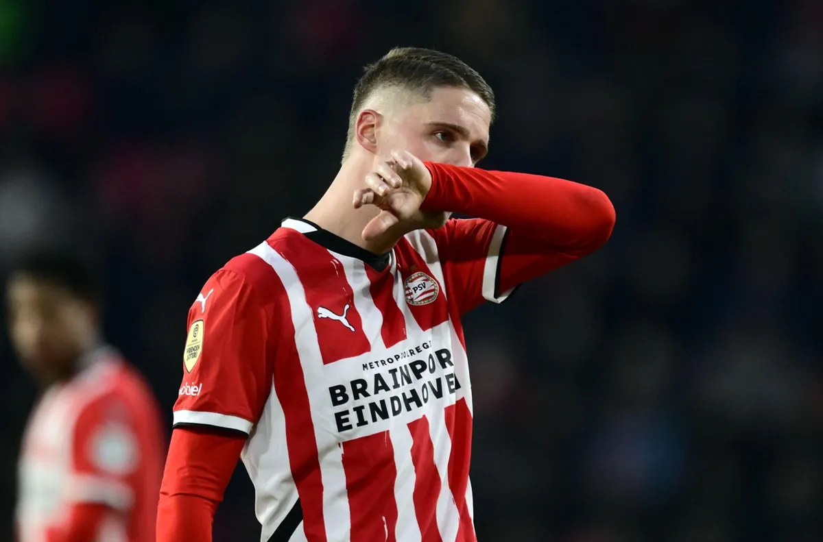 Само през този сезон той има 22 срещи с 8