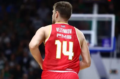 Везенков помогна на Олимпиакос да спре серията си от три поредни загуби в Евролигата