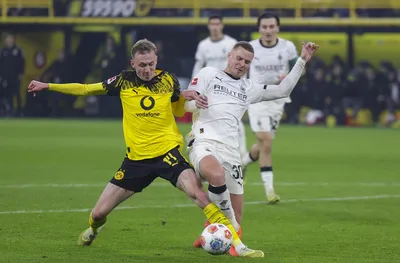 Дортмунд на 6 точки от върха в Бундеслигата