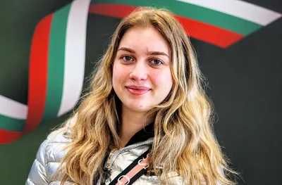 Александра Фейгин за девети път е шампионка на България по фигурно пързаляне