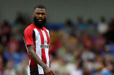 ОБЗОР: Игор Тиаго не вкара, но Брентфорд победи Уулвс