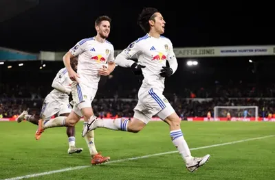 Лийдс засенчи Кристъл Палас; Груев влезе при победата