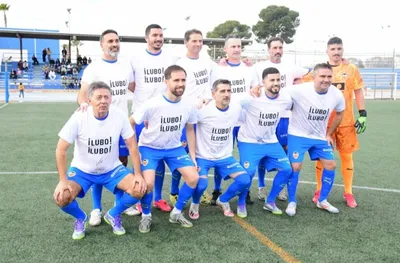 Легендите на Валенсия играха за Любо Пенев