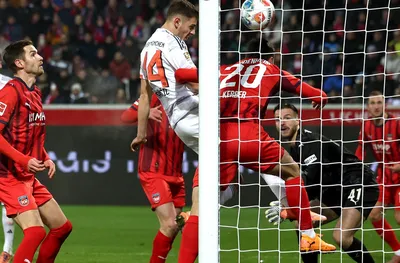 Байерн се завърна на победния път след разгром над Хайденхайм