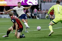 Милан уреди трансфера на Фюлкруг