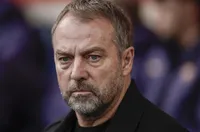 Флик призна, че Барселона ще търси защитник през януари