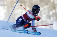 Алберт Попов се класира 23-и в слалома в Алта Бадия