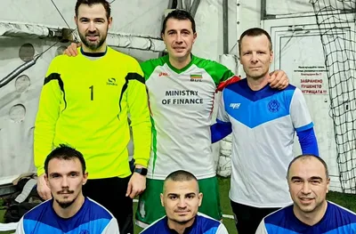 Легенда на Левски зарадва финансисти за Коледа