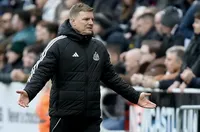 Мениджърът на Нюкасъл предупреди играчите си преди мача с Манчестър Юнайтед