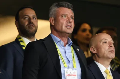 Полицията арестува президента на Фенербахче