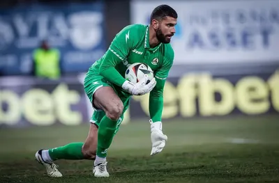 Бивш вратар на Левски желан от няколко клуба