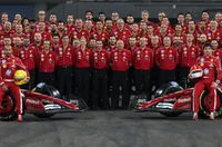 Хамилтън и Льоклер: Беше трудна година за Ферари