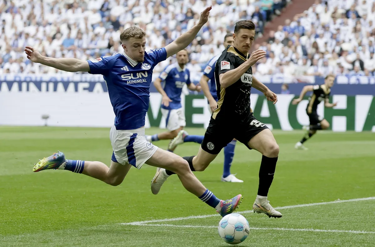 Шалке 04 ще привлече Максимилиан Луфтъл на поста ръководител на