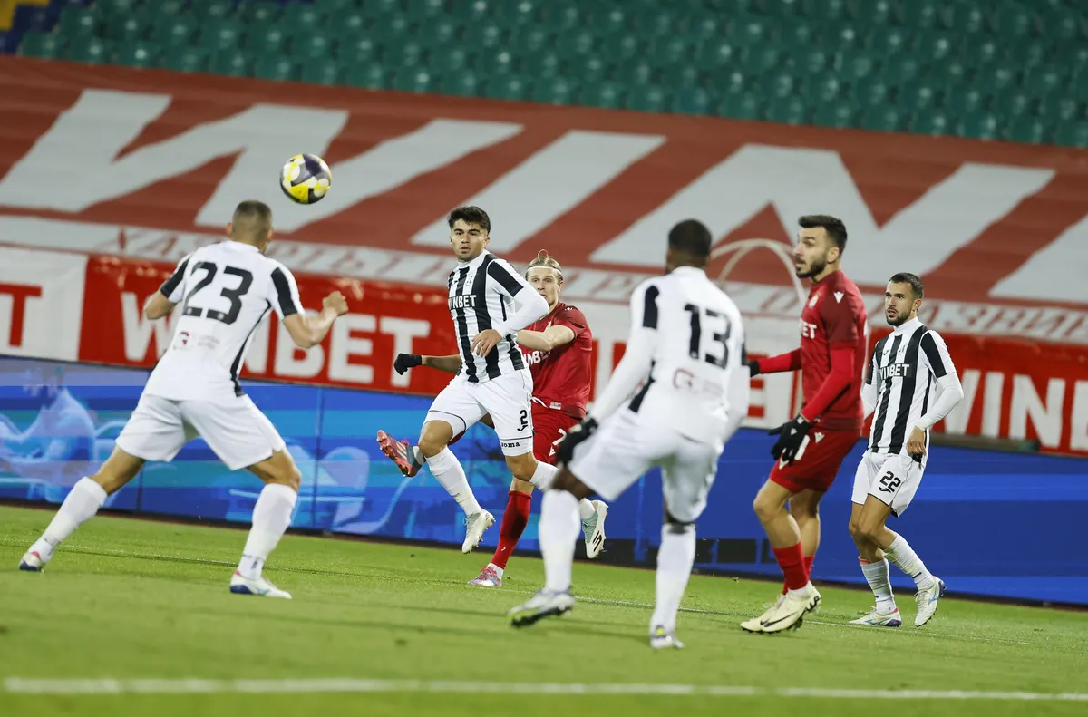 Локомотив Пловдив може да продаде трима от най конвертируемите си