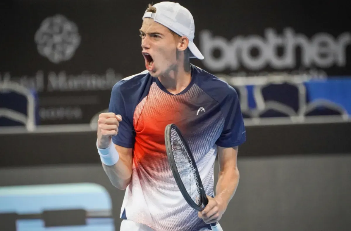 Българинът подчини италианец за час и 55 минути Пьотр Нестеров