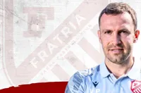 Фратрия се раздели със спортния си директор