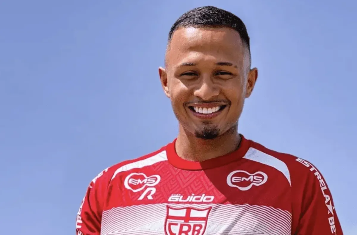 Бразилското крило Лео Перейра може да се смята за сигурно