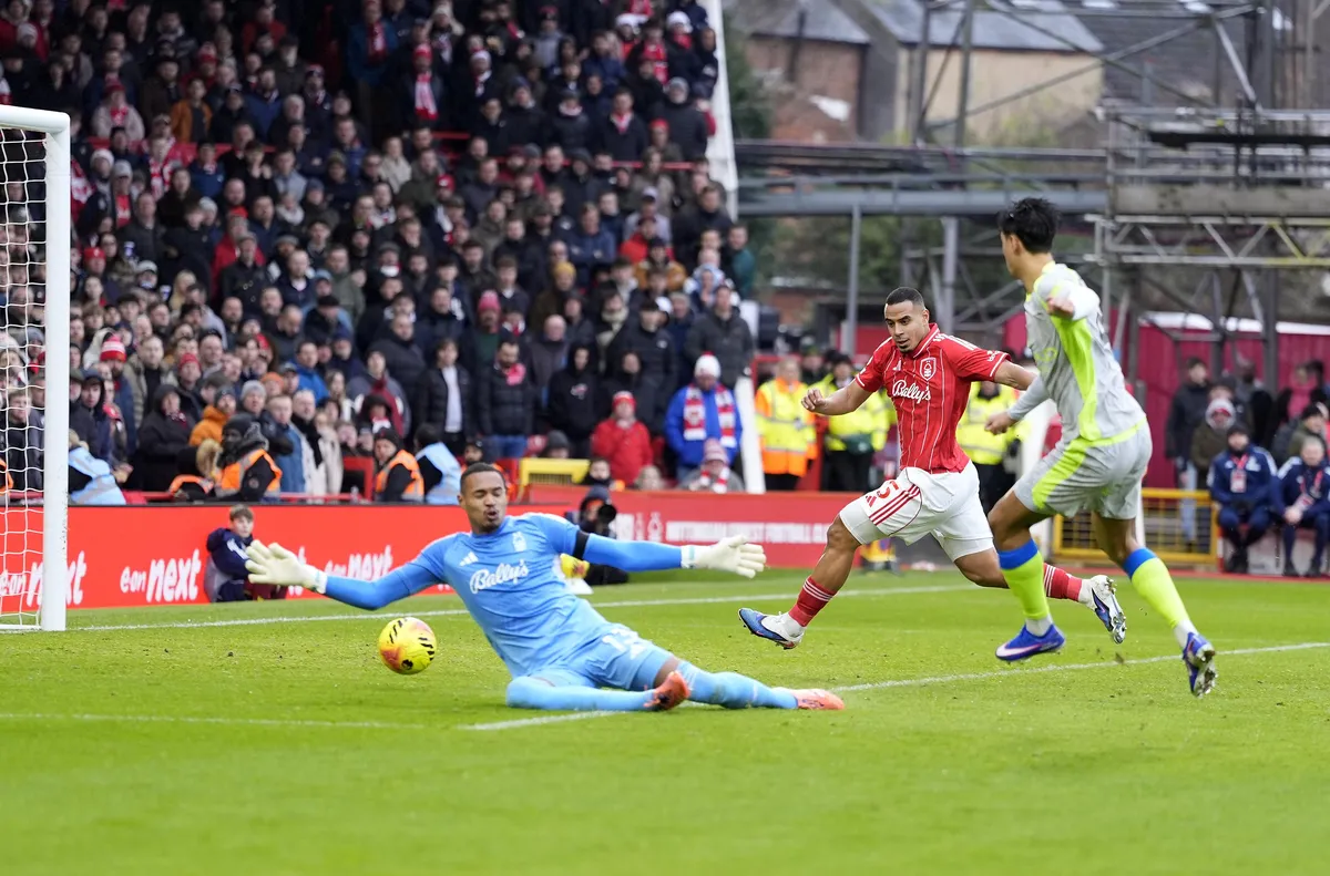 Гражданите биха 2 1 като гост чакат мача на Арсенал