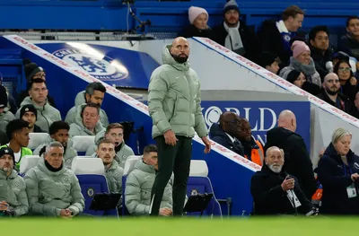 Челси бие шута на Мареска при нов провал 