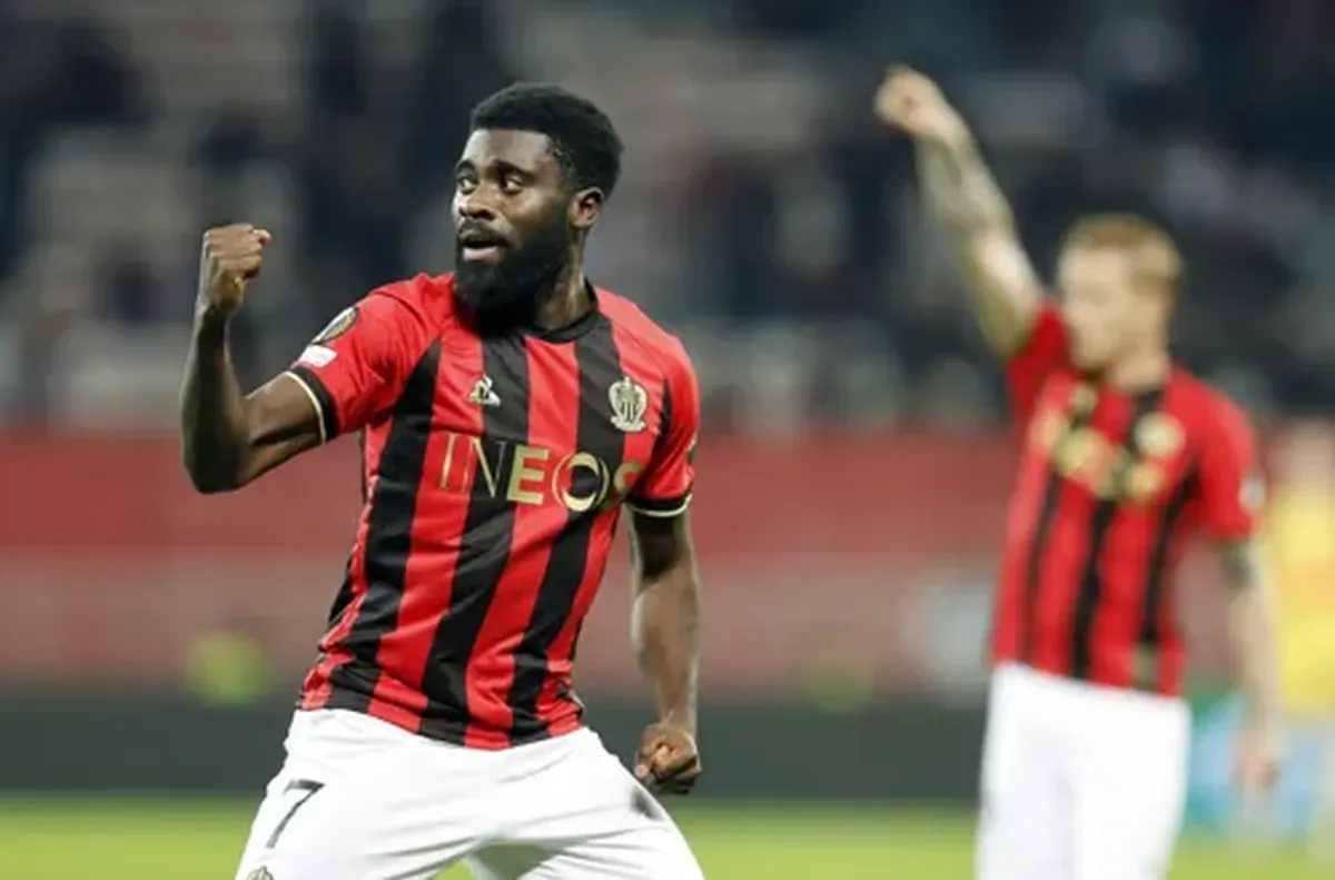 Франк Ез вече не е треньор на френския елитен Ница