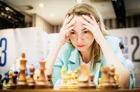 Антоанета Стефанова разделя второто място на Световното по блиц шахмат