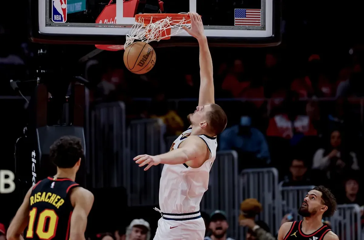 Звездата на баскетболния Денвър Нъгетс Никола Йокич получи контузия на