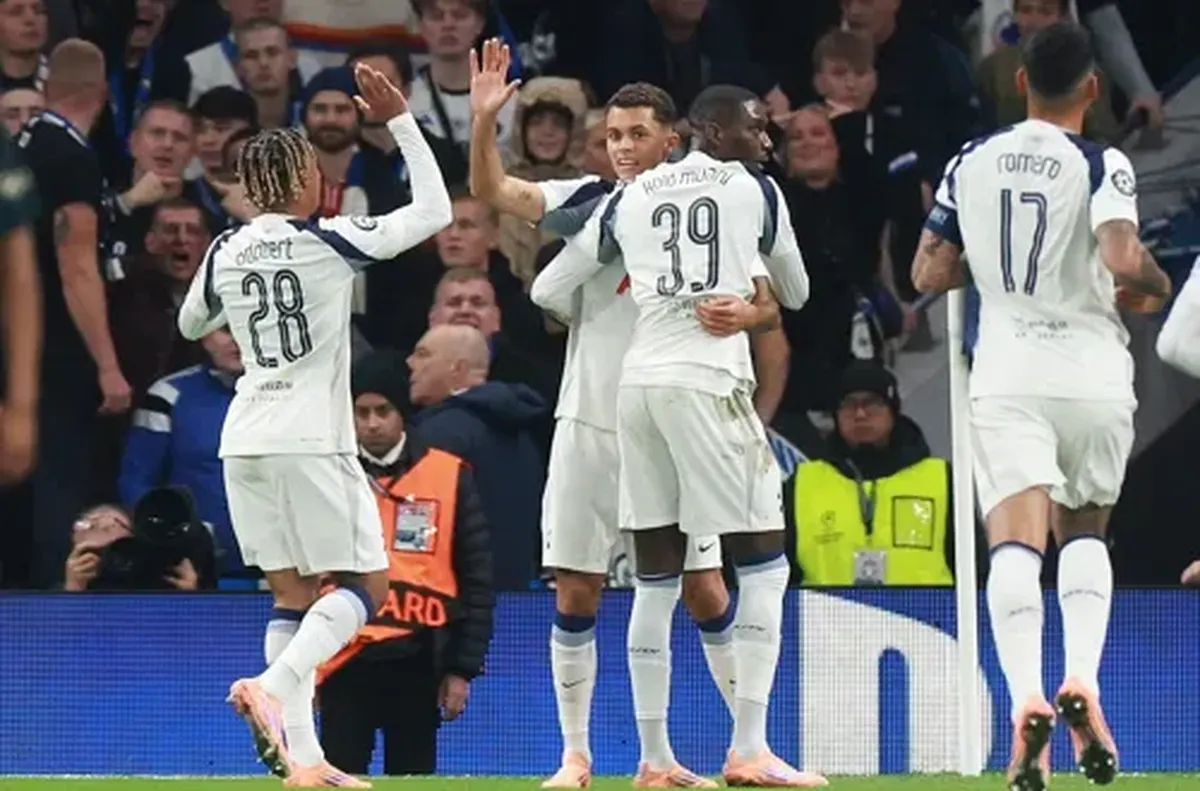 Очаква се решението на уелсеца по сделката Кристъл Палас постигна