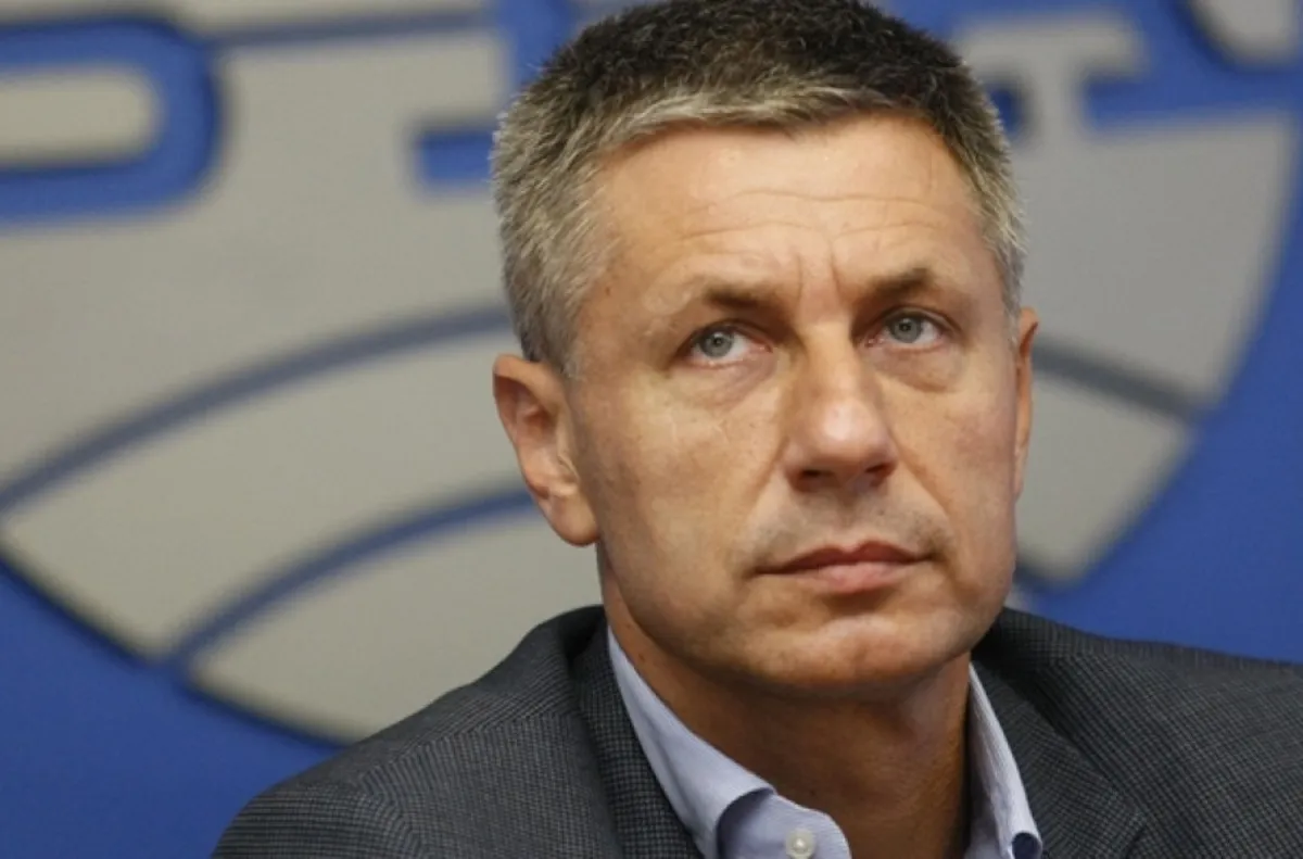 Верона уволни Радостин Стойчев?