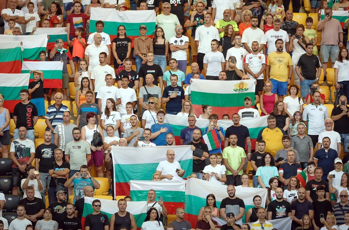 Пловдив застава зад националите! 12 000 викат за България