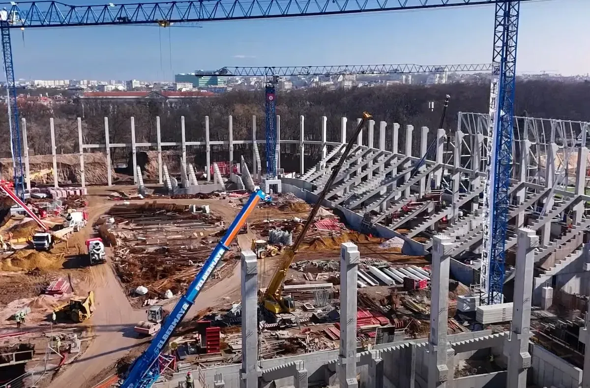 Реконструкцията на "Българска армия" напредва с бързи темпове (ВИДЕО)