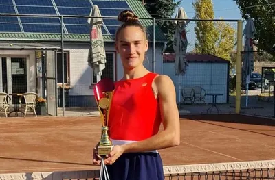 Глушкова загуби финал от 14-годишна в Турция