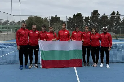 България остана на крачка от промоция за първа група на „Били Джийн Кинг къп“