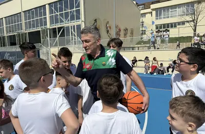 Спортни легенди уважиха спортен празник на училище "Цар Симеон Велики" в Иваняне