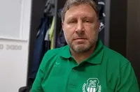 Хебър бие шута на Велислав Вуцов