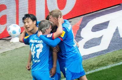 Холщайн Кил още вярва в спасението след 3:1 над Аугсбург