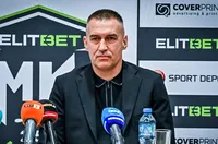 Над 3000 билета вече са продадени за бенефисния мач на Мартин Камбуров