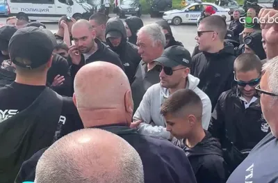 Феновете на Славия поискаха обяснение от футболистите