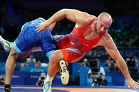 Арестуваха шампион по борба при акция срещу проституцията