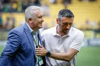 Агенти засипаха шефа на Спартак Вн с оферти за треньори