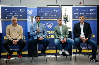 Николай Желязков остава начело на Левски още три години