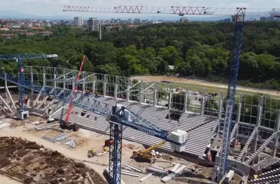 Козирката на новата "Армия" придобива все по-завършен вид