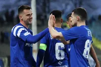 Дерби на върха, но без особен заряд 