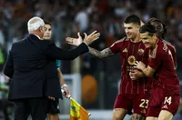 ОБЗОР: Рома изпрати Раниери от "Олимпико" с 3:1 над Милан (РЕЗУЛТАТИ)