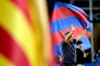 ОФИЦИАЛНО: Барселона обяви новия договор на Флик